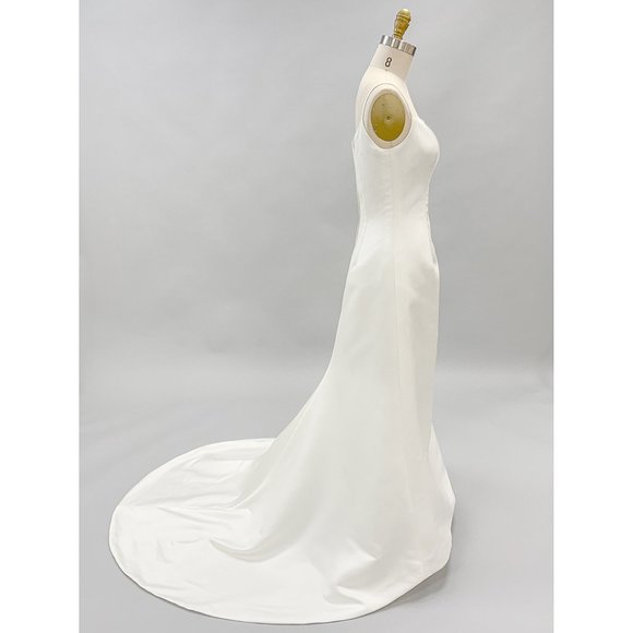 US Bridal Size 4 (EU size 8) - Simple Satin Sheath gown with spaghetti Straps - Picture 3 of 6